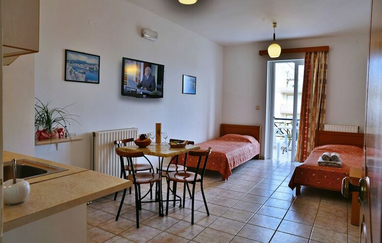 Nirevel Apartments