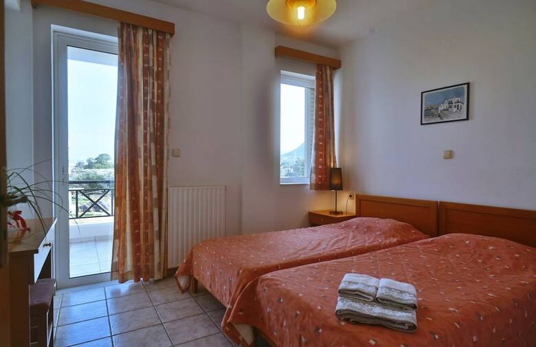 Nirevel Apartments