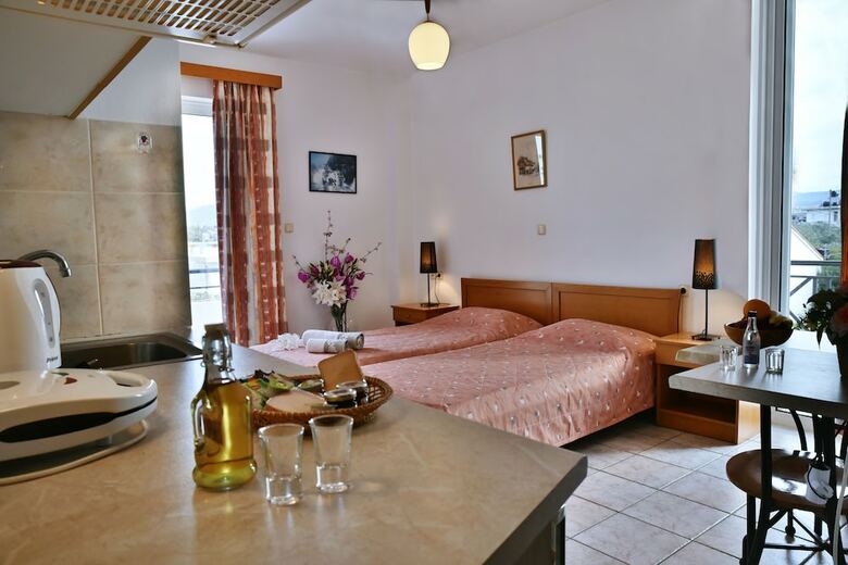 Nirevel Apartments