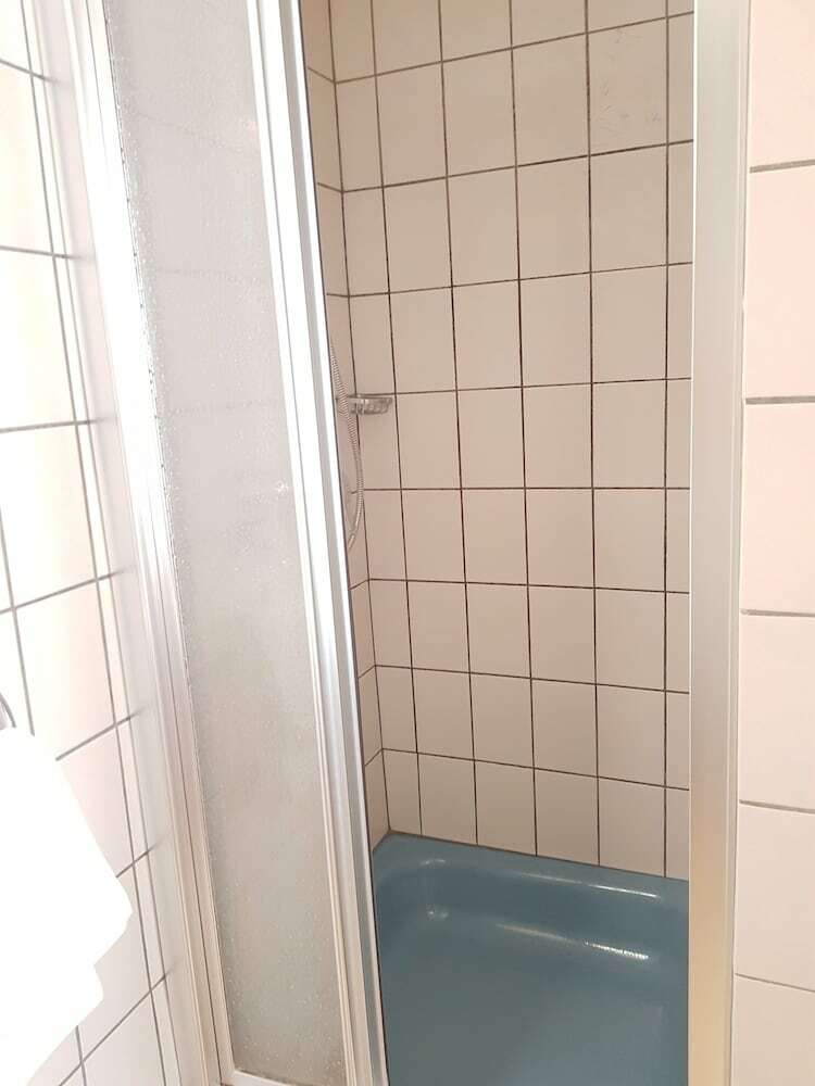 Hotel - Pension - Weller