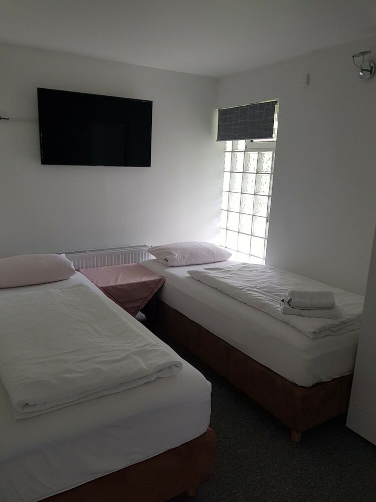 Hotel - Pension - Weller