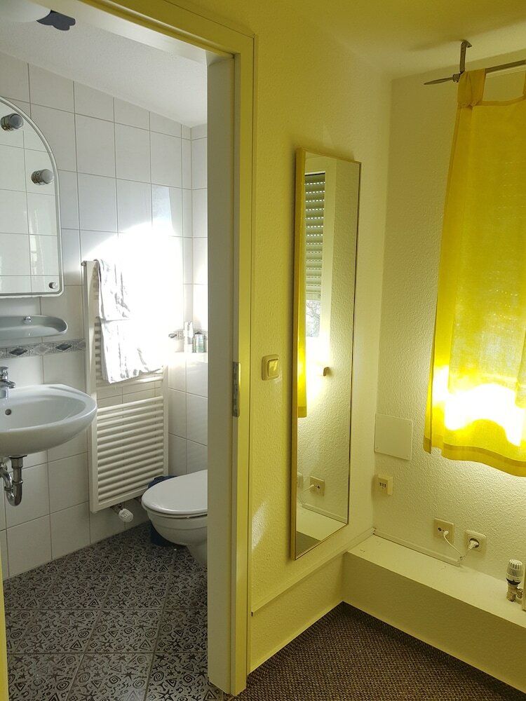 Hotel - Pension - Weller