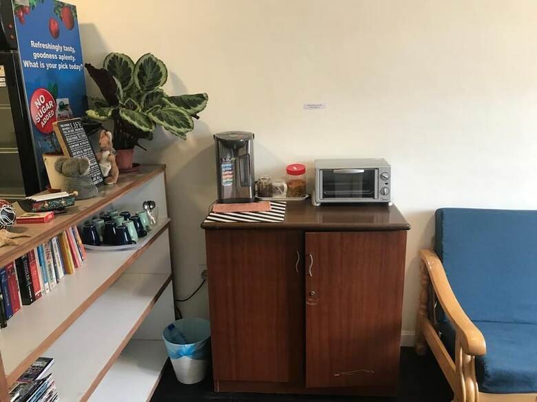 Hostal Downtown Bunkers