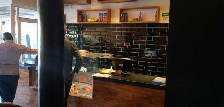 Hotel Tarino Bar And Lodging
