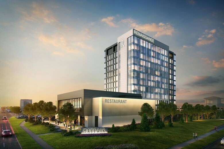 Renaissance Milwaukee West Hotel