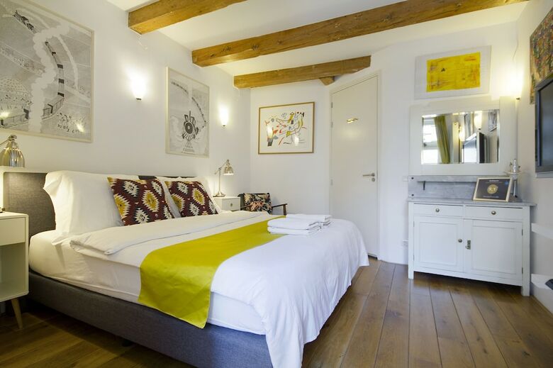 Hotel Mercedesbnb Amsterdam