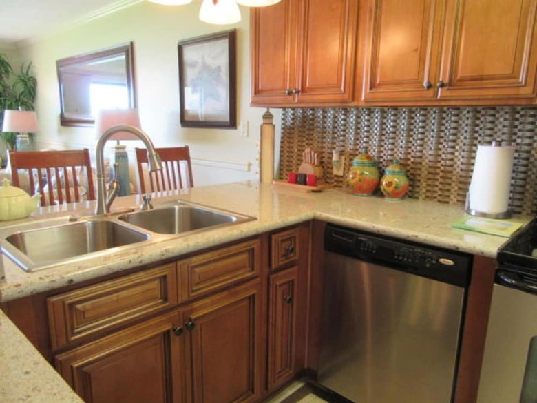 Hotel Mariner East Beach Resort Unit: 108 By Forehand Rentals