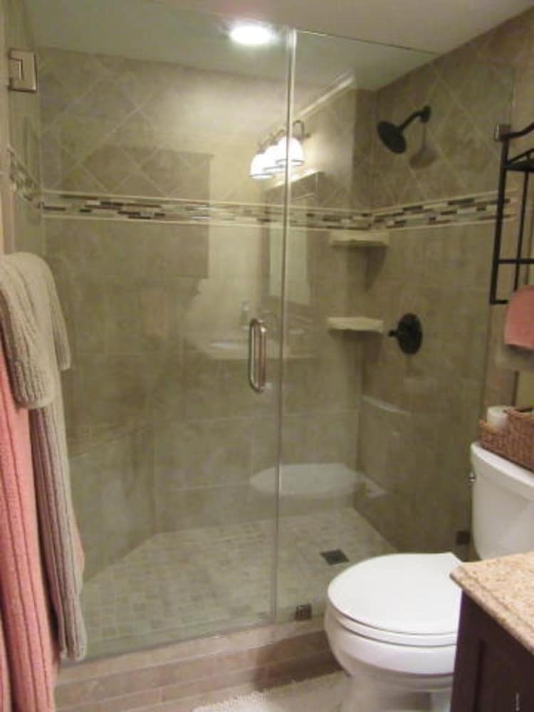 Hotel Mariner East Beach Resort Unit: 108 By Forehand Rentals