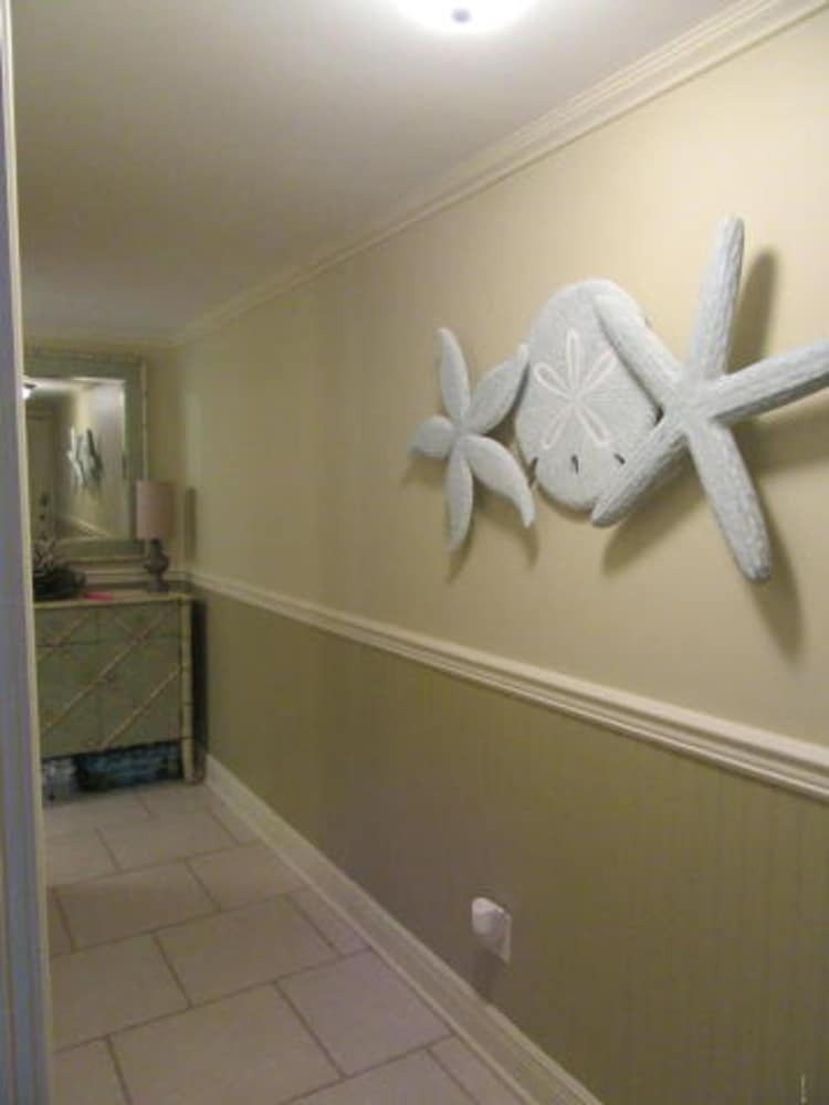 Hotel Mariner East Beach Resort Unit: 108 By Forehand Rentals