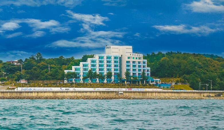 Hotel Benikea Mountain And Sea Sokcho