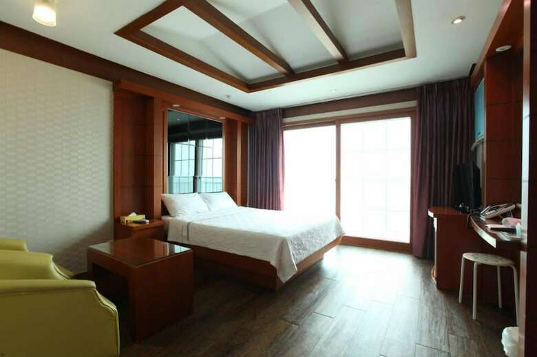 Hotel Benikea Mountain And Sea Yangyang