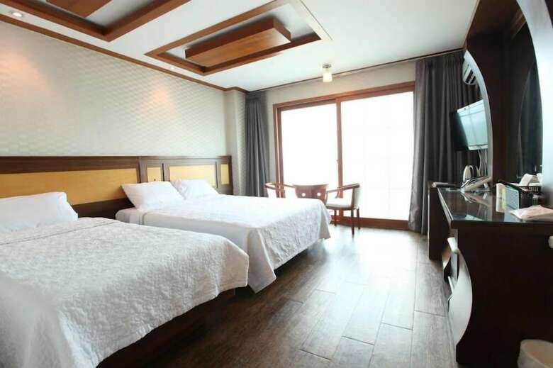 Hotel Benikea Mountain And Sea Yangyang