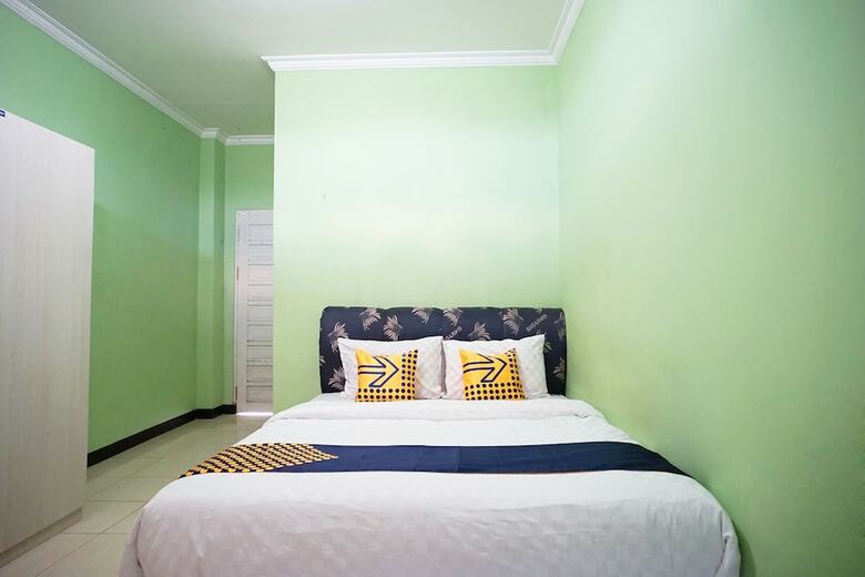 Hostal Spot On 2729 Marzan Syariah Guest House