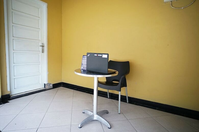 Hostal Spot On 2729 Marzan Syariah Guest House