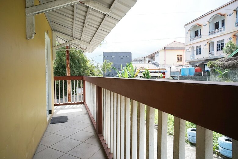 Hostal Spot On 2729 Marzan Syariah Guest House
