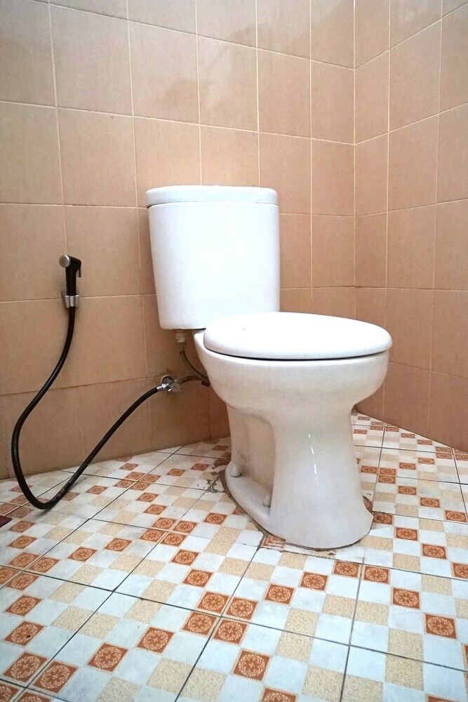 Hostal Spot On 2729 Marzan Syariah Guest House