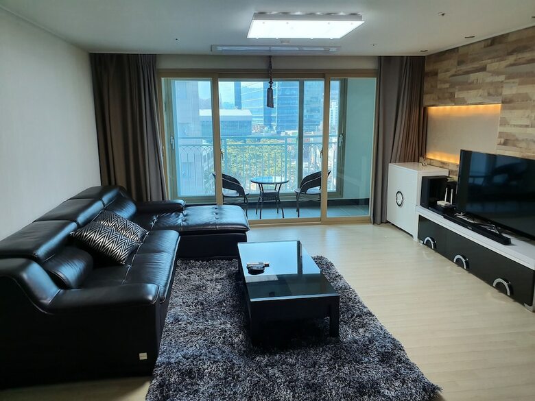 Js Residence Hotel