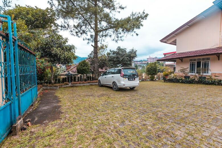Hostal Villa Sm