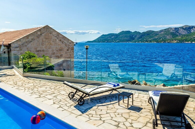 Beachfront Villa Gabriela With Pool