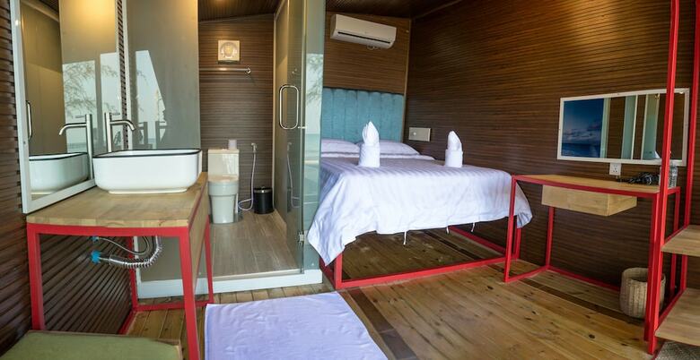 Hotel Sandy Beach Bungalows