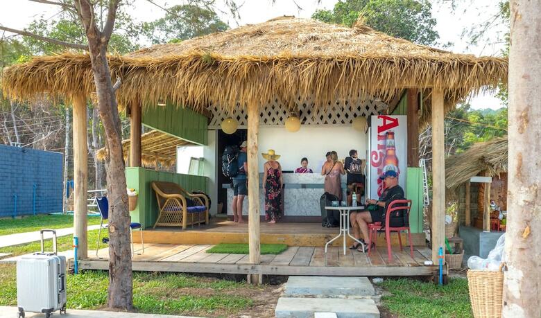 Hotel Sandy Beach Bungalows