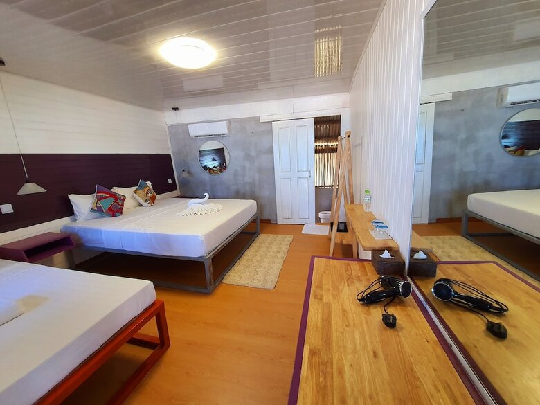 Hotel Sandy Beach Bungalows