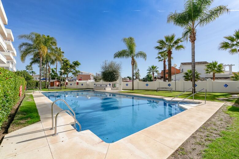 Apartamentos Oleholidays Napole�n Junto A Playa