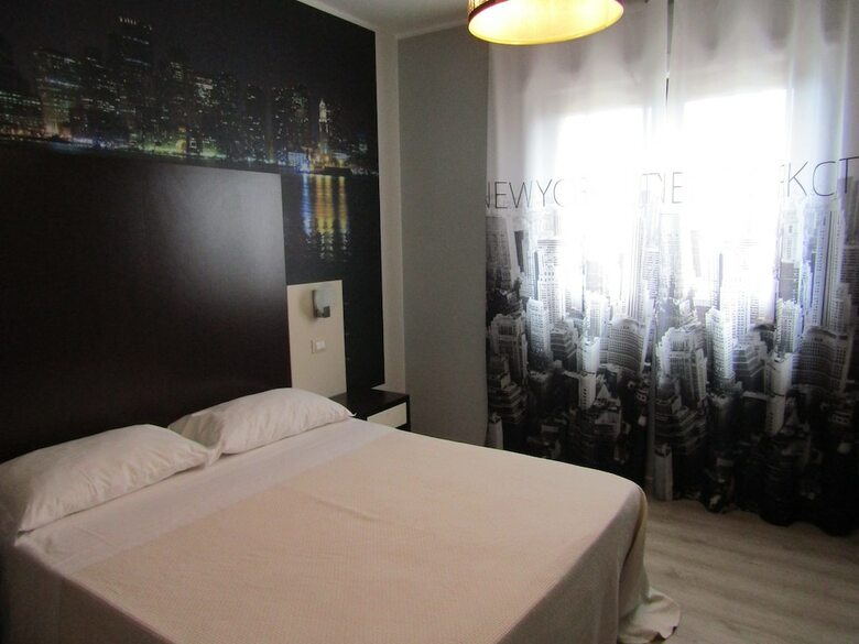 Hotel Opera