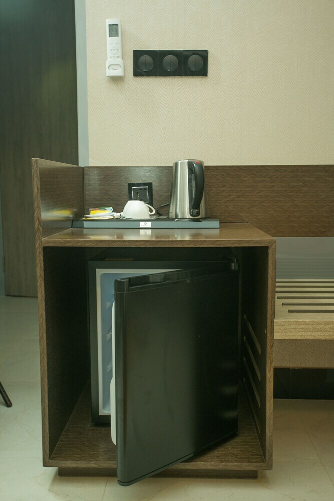 Hotel Omni Residency