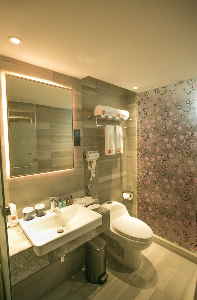 Hotel Omni Residency