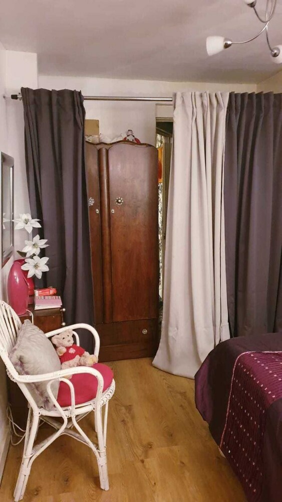 Comfy Apartment With Great Transport Links