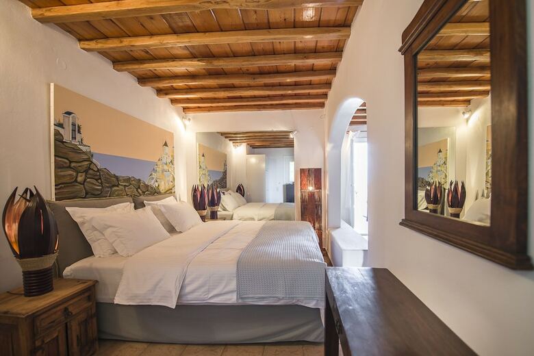 Mykonos Psarrou Villa For 18 Persons By Villarentalsgr