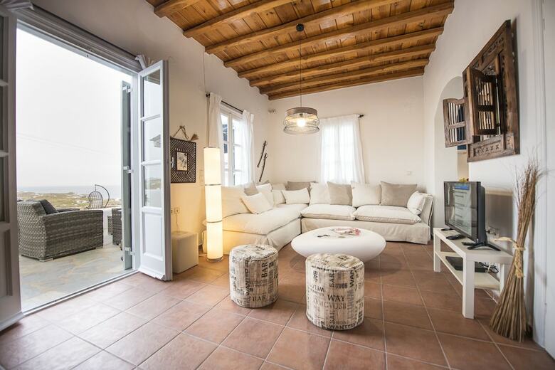 Mykonos Psarrou Villa For 18 Persons By Villarentalsgr