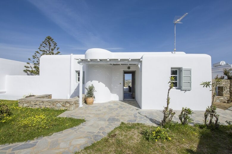 Mykonos Psarrou Villa For 18 Persons By Villarentalsgr