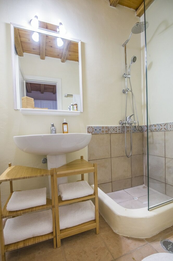 Mykonos Psarrou Villa For 18 Persons By Villarentalsgr