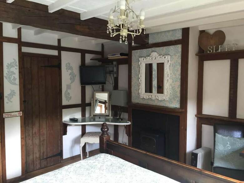Dolweunydd Bed & Breakfast