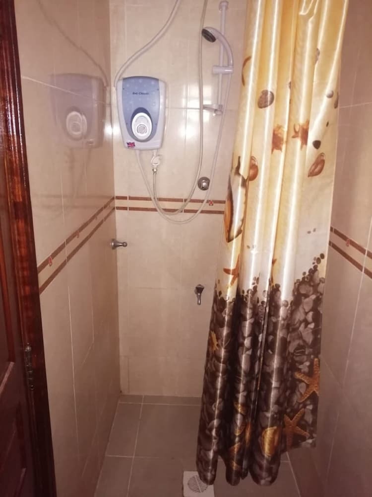 Gracious Apartment