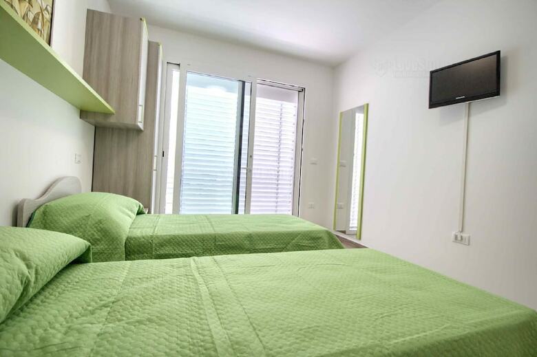 Apt Aurora Ristola