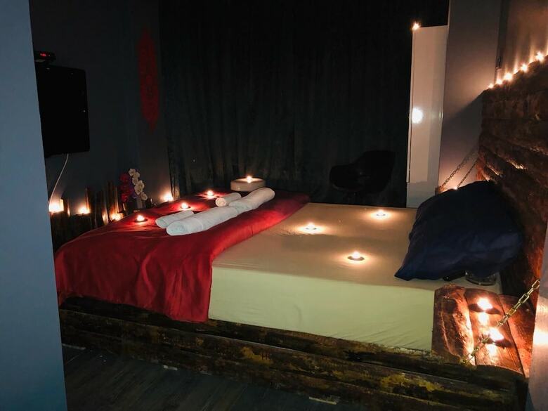 Hostal Zirkon Suit Otel