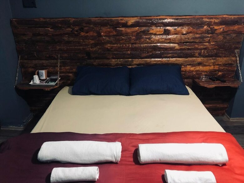 Hostal Zirkon Suit Otel