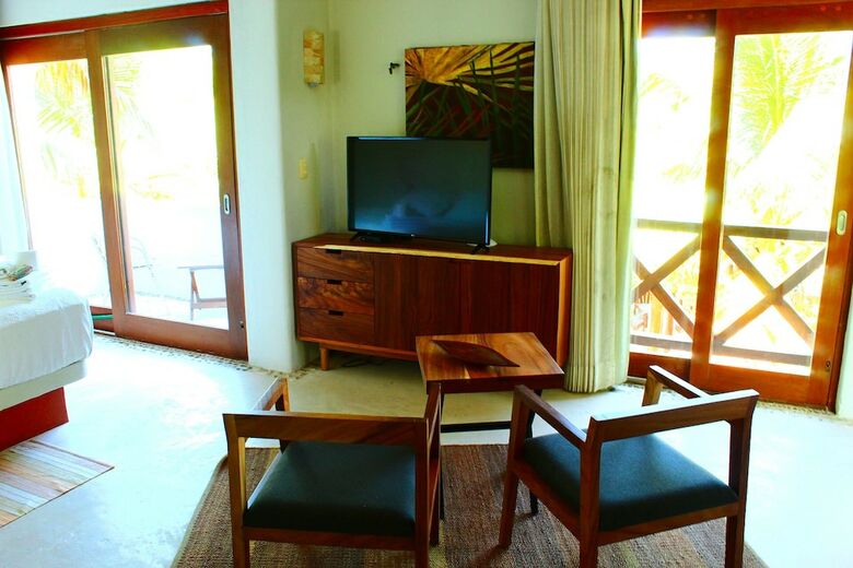 Tulix Cay Luxury Ocean Front Villa