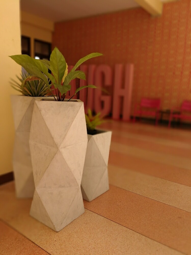 Miami Hotel