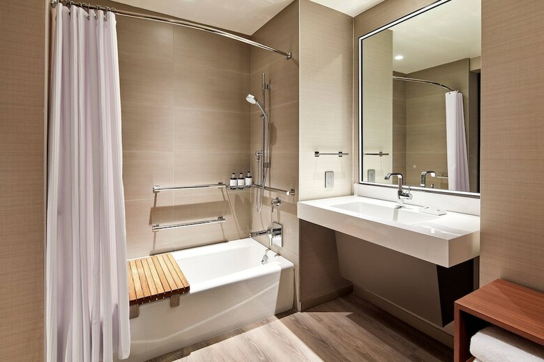 Hotel AC Santa Rosa Downtown