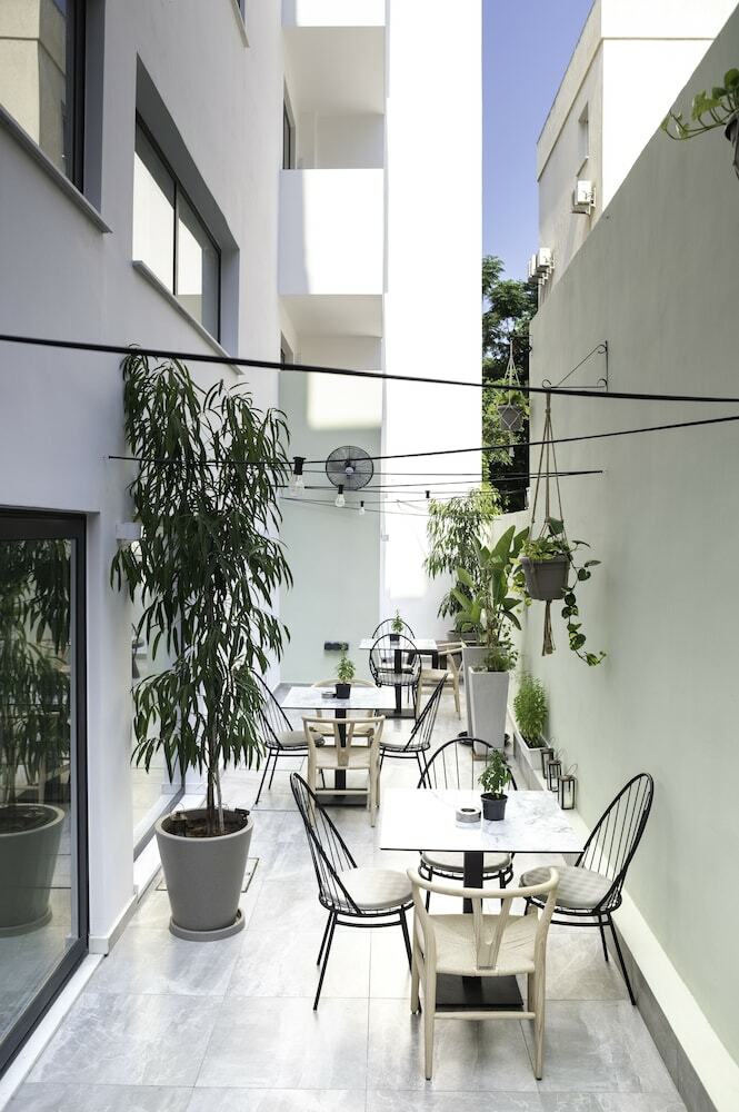 Roseum Boutique Hotel