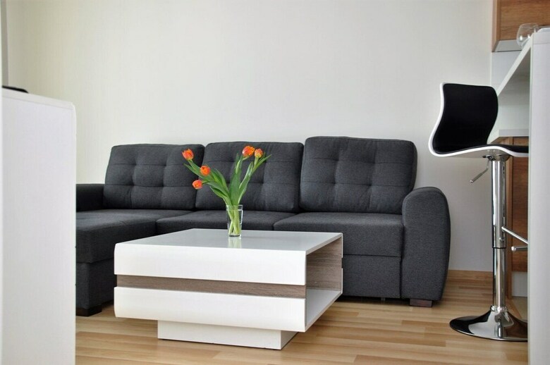 Prudentia Apartments Jezioranski