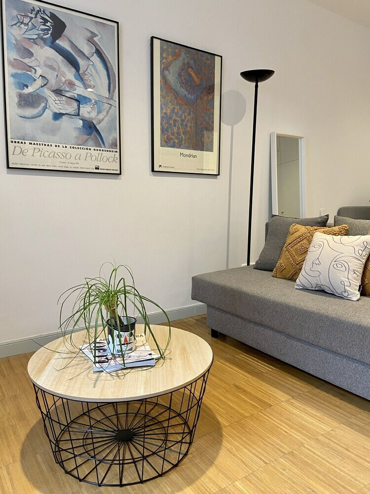 Apartamentos Madrid Las Letras