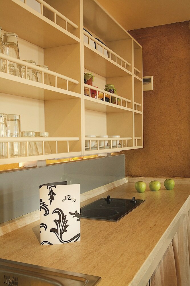 Hotel 12 Months Luxury Resort