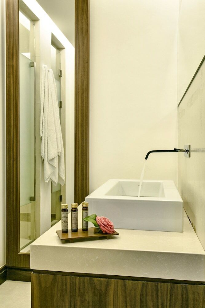 Hotel 12 Months Luxury Resort