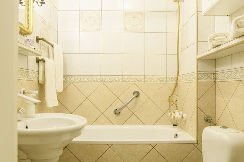 Golden Center Apartment