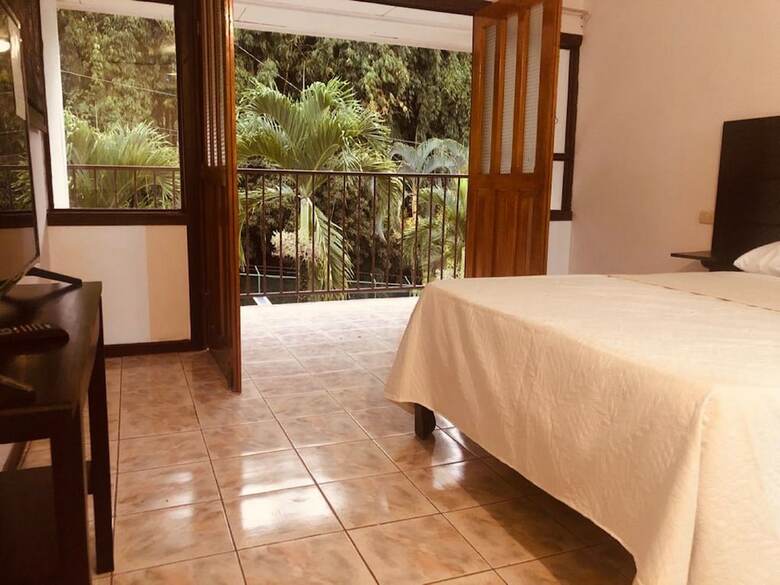Casa Familiar Villa Aura